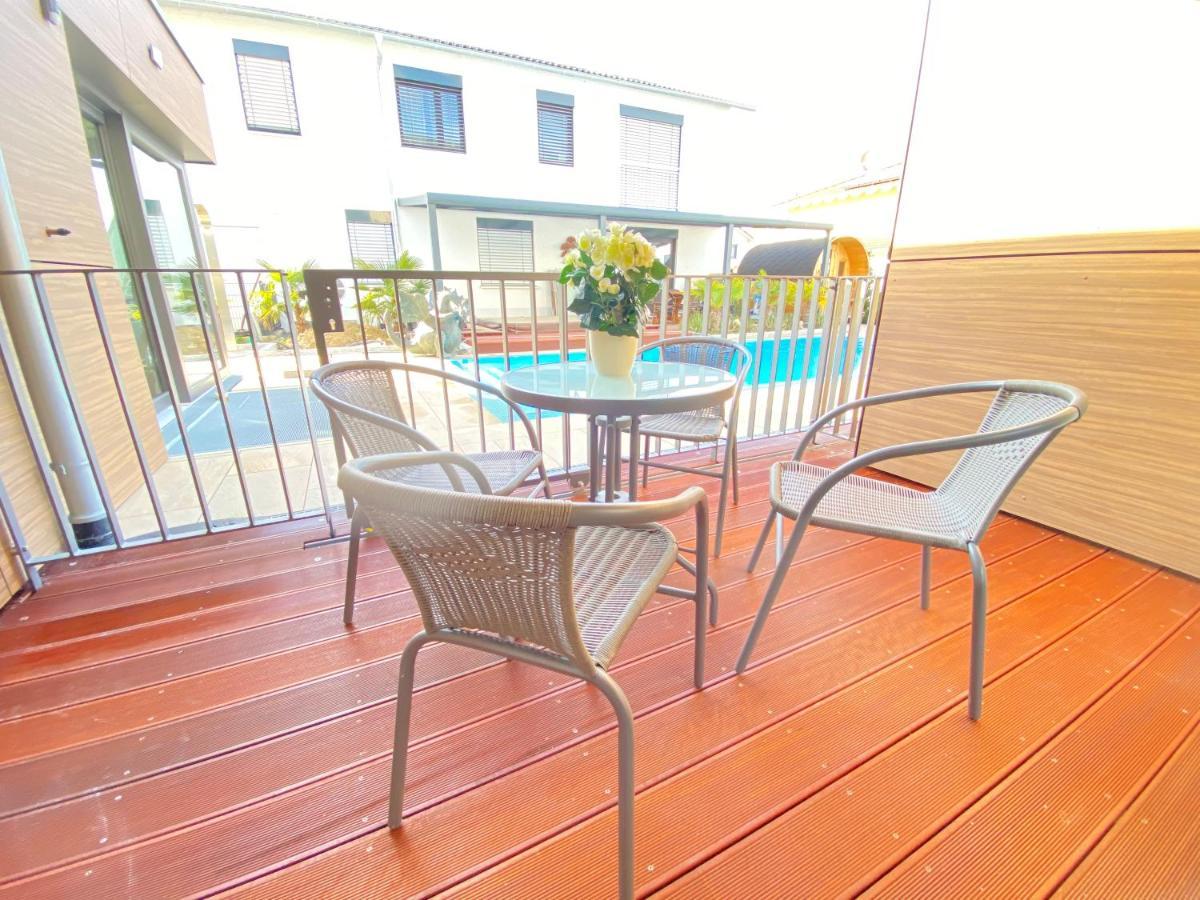 Avalon Ideal Gelegen Zwischen Europapark Und Rulantica Rust Exteriör bild